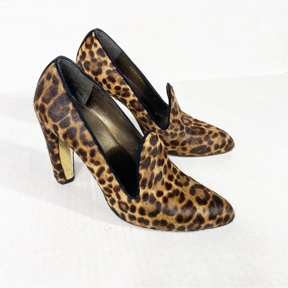 STUART WEITZMAN Leopard Calf Hair Heels - Picture 1 of 8